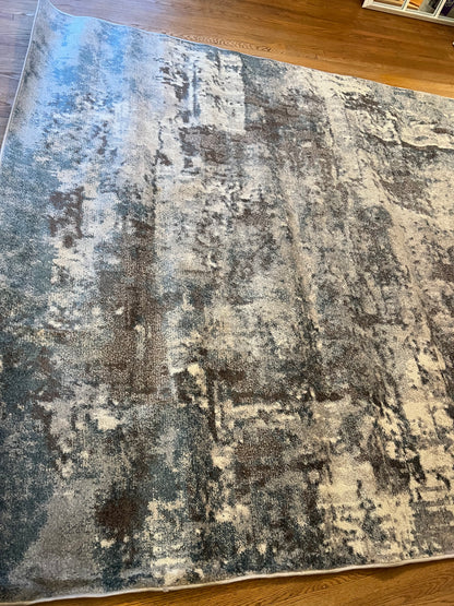 Salou area rug 7'8" x 10'2"