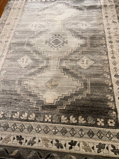 Malaga Area Rug 6.7"x 9'
